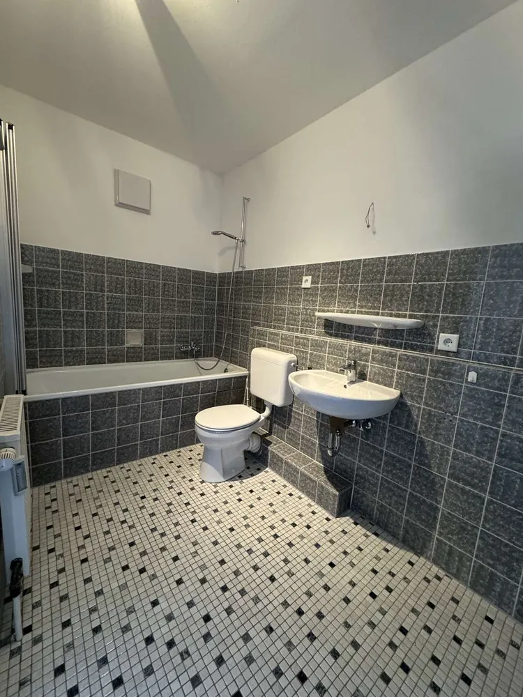 1 Zimmer Wohnung mit 42 m² in Köln – Bild 8
