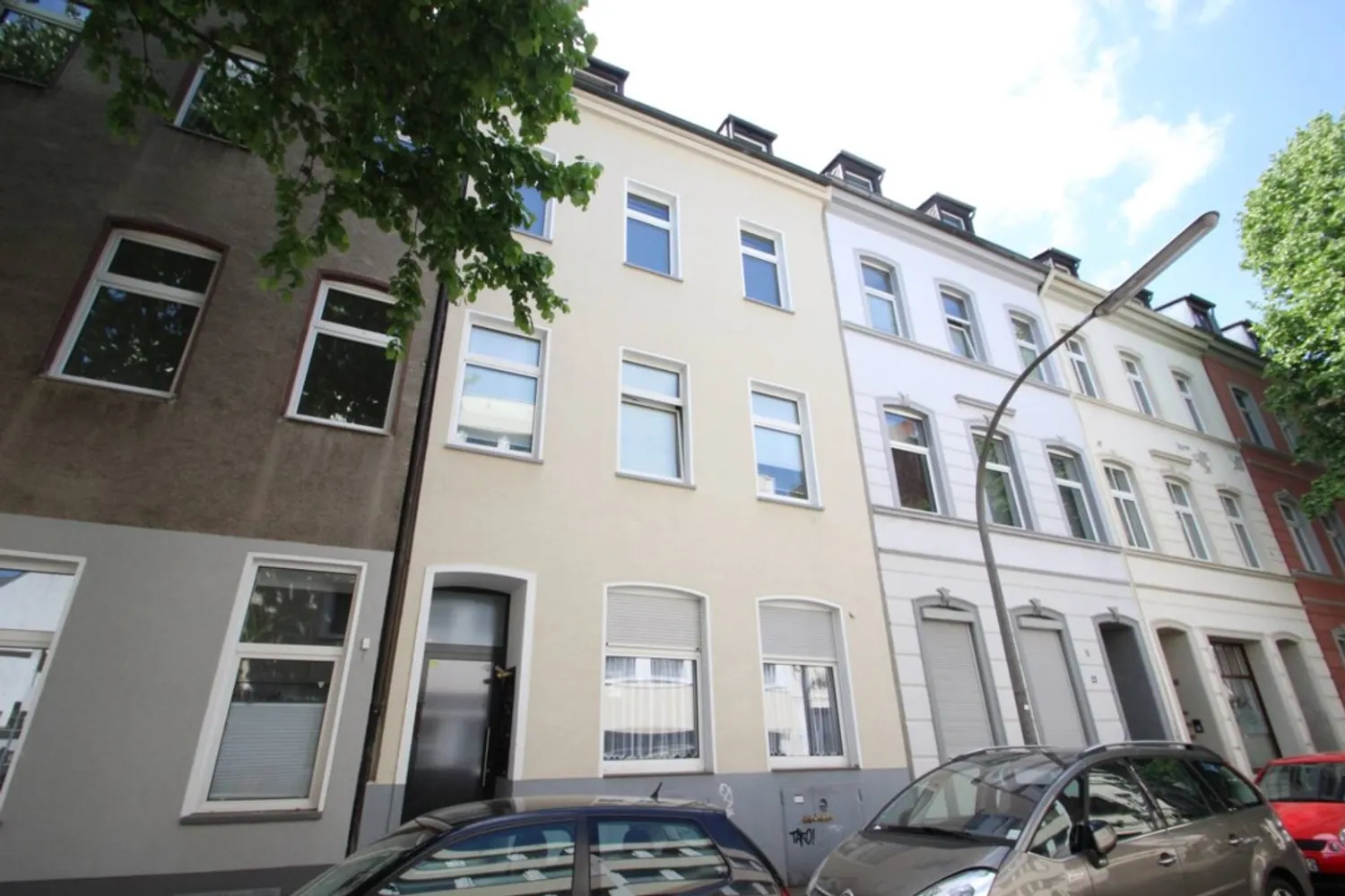 2 Zimmer Wohnung mit 66 m² in Köln – Bild 2