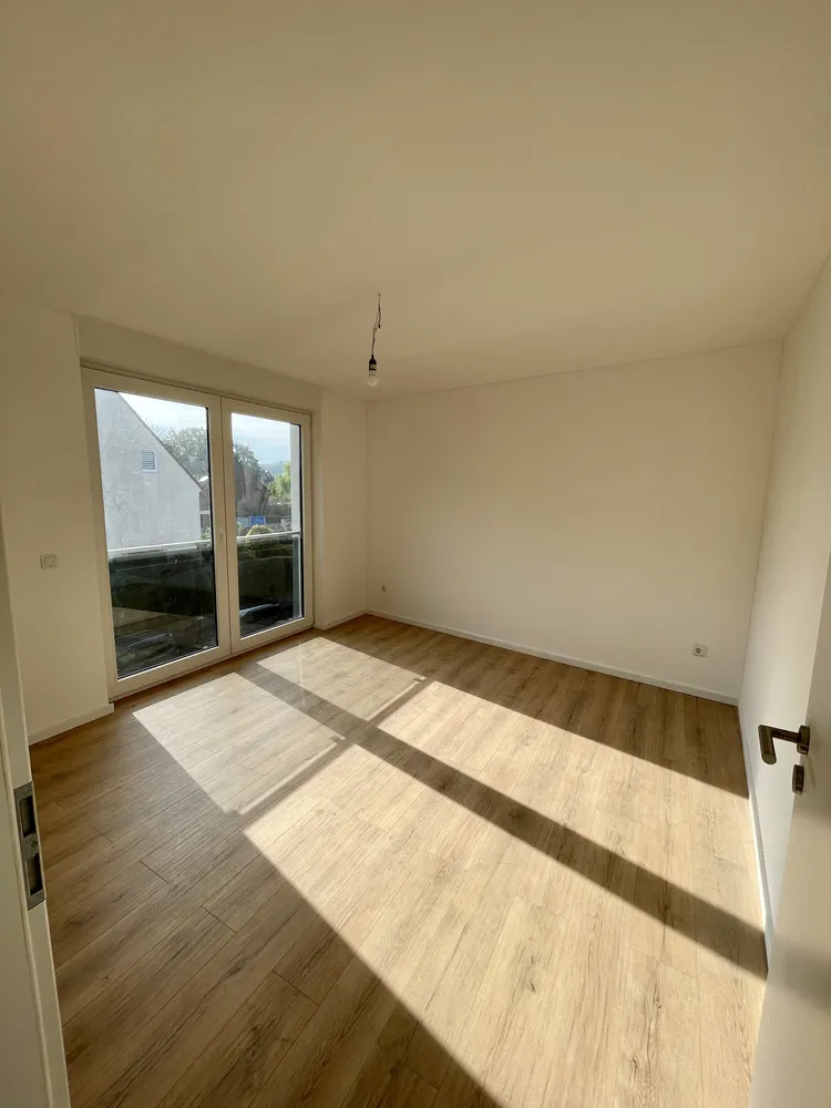2 Zimmer Wohnung mit 95 m² in Frechen – Bild 1