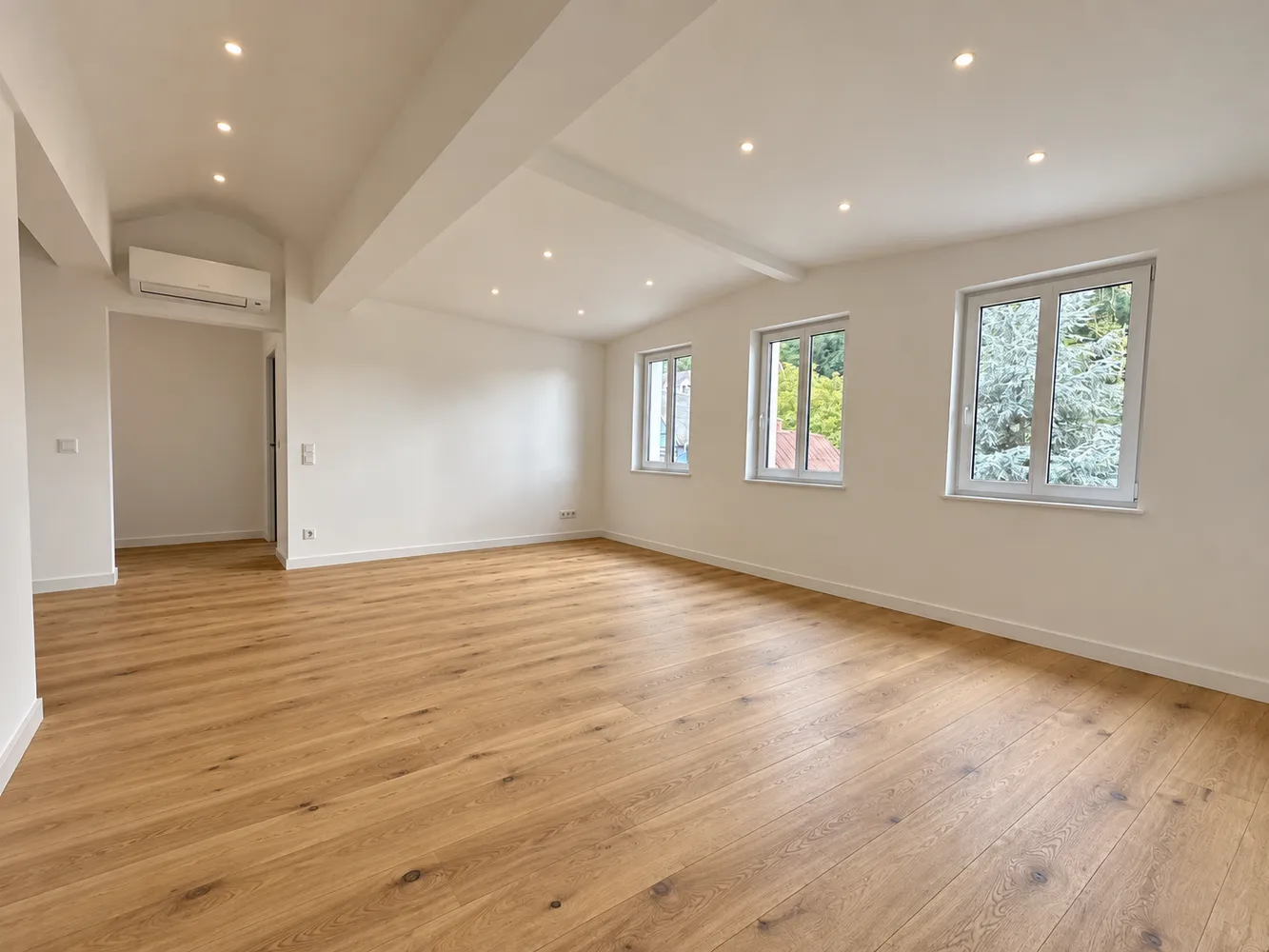 4 room apartment with 98 m² in Dresden – Photo 2
