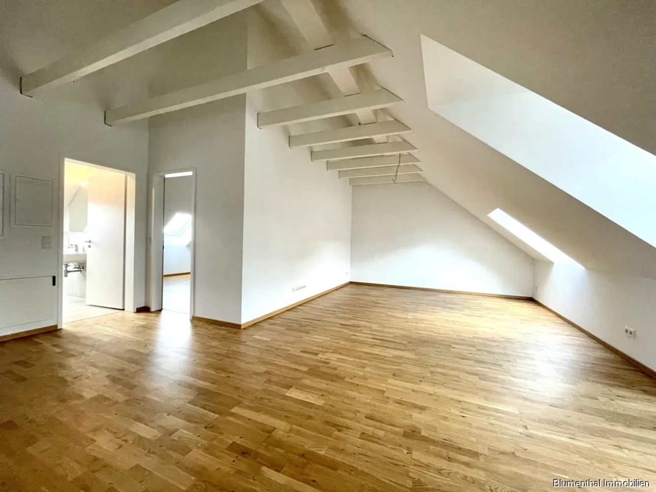 2 Zimmer Wohnung mit 74 m² in Bielefeld – Bild 2