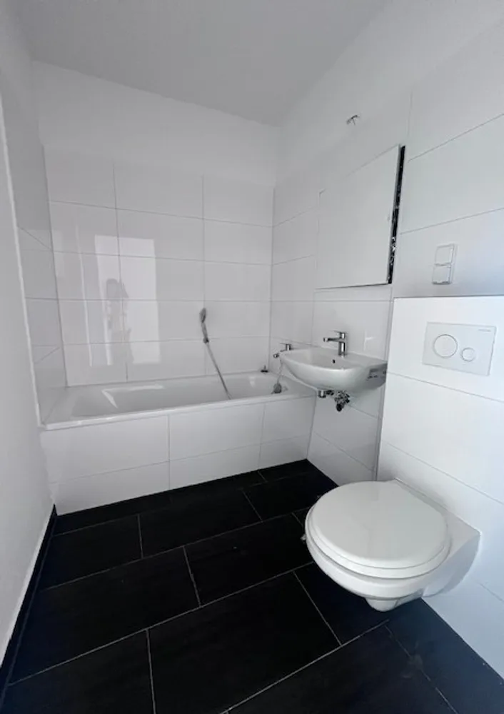 6 Zimmer Wohnung mit 112 m² in Halle (Saale) – Bild 5