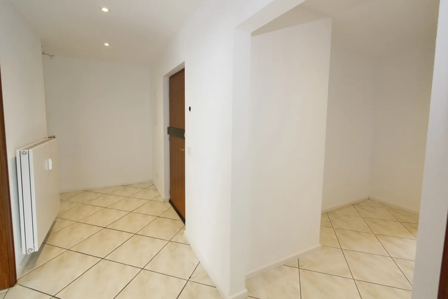 3 Zimmer Wohnung mit 81 m² in Wiesbaden – Bild 2