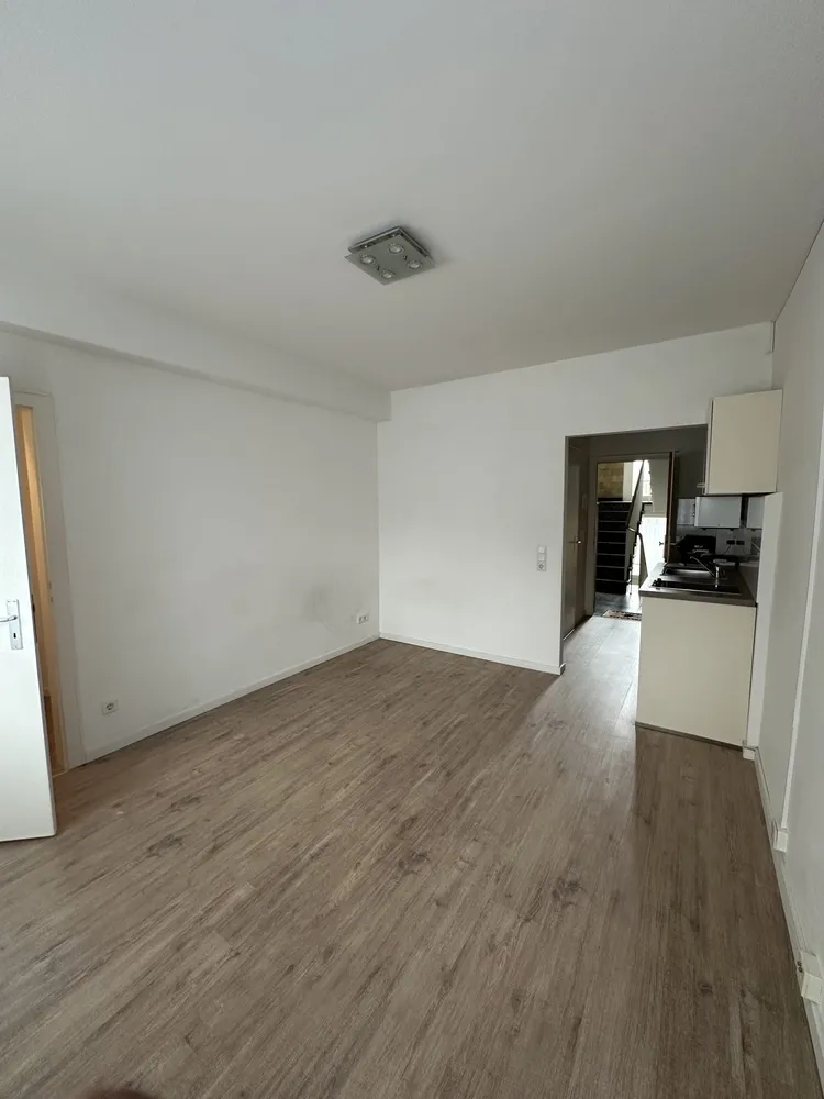 1 room apartment with 22 m² in Cologne – Photo 4
