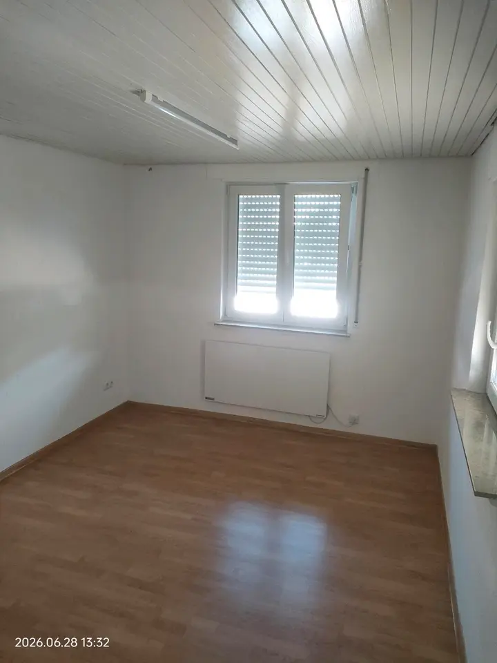 6 Zimmer Haus mit 140 m² in Leonberg – Bild 1
