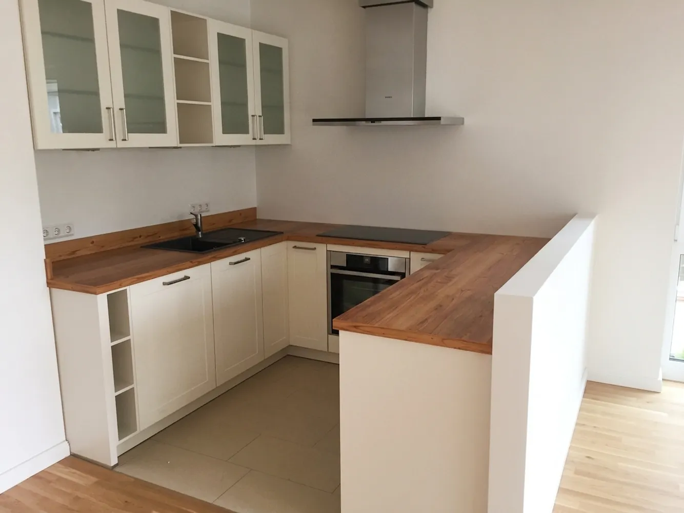 4 Zimmer Wohnung mit 106 m² in Hamburg – Bild 3