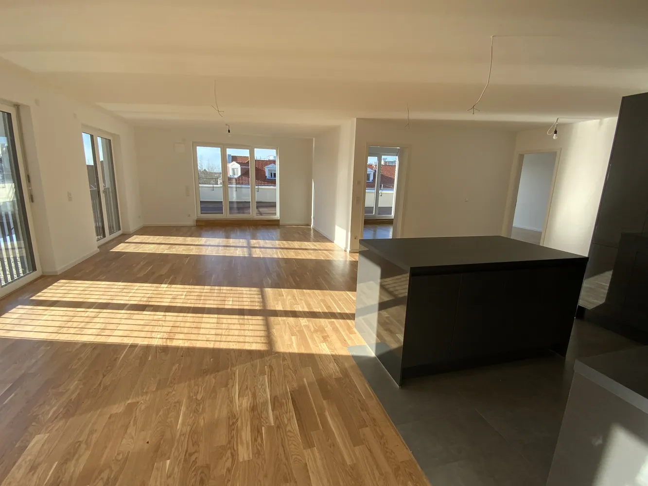 4 Zimmer Wohnung mit 168 m² in Frankfurt am Main – Bild 2