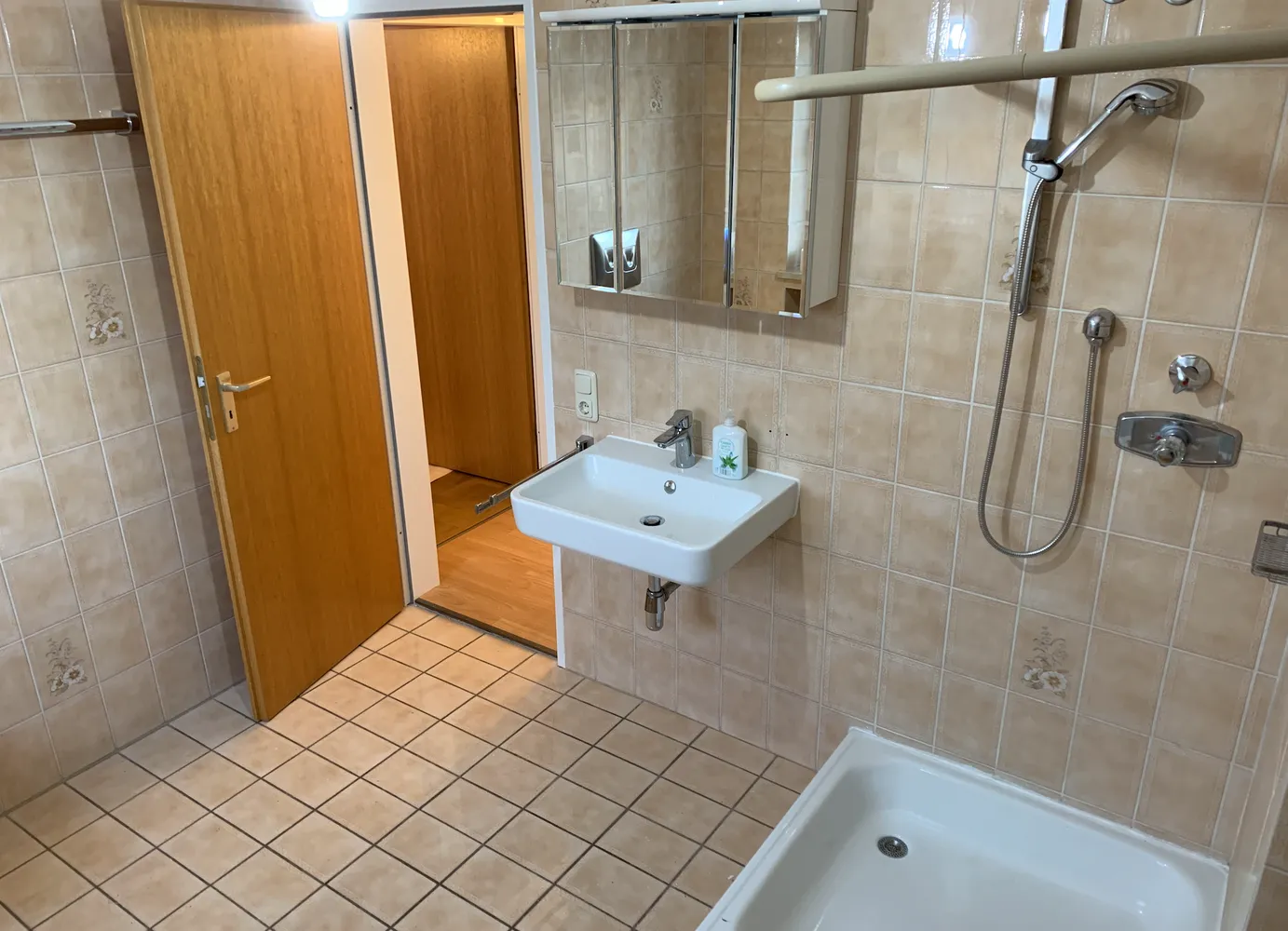 2 room apartment with 60 m² in Augsburg – Photo 10