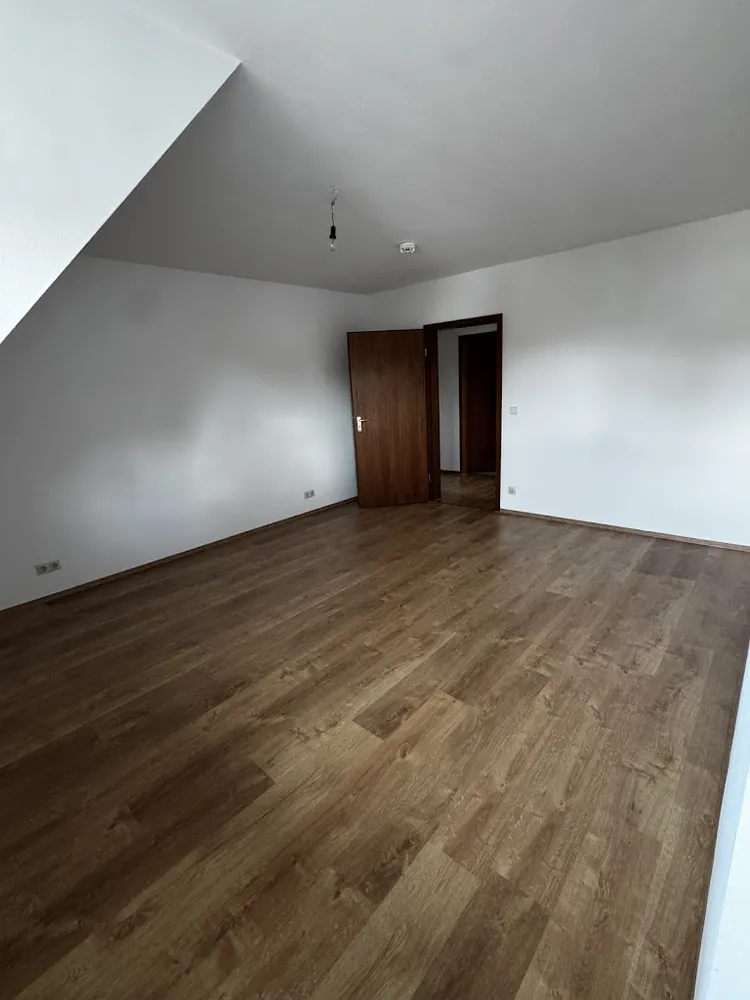 3 Zimmer Wohnung mit 110 m² in Nürnberg – Bild 3