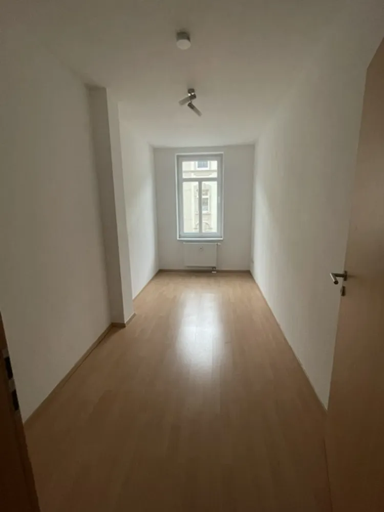 4 Zimmer Wohnung mit 86 m² in Weißenfels – Bild 2