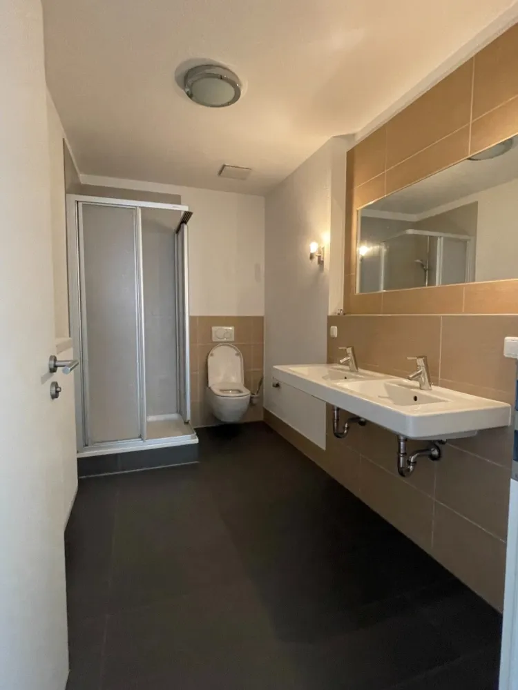 7 Zimmer Wohnung mit 35 m² in Gießen – Bild 3