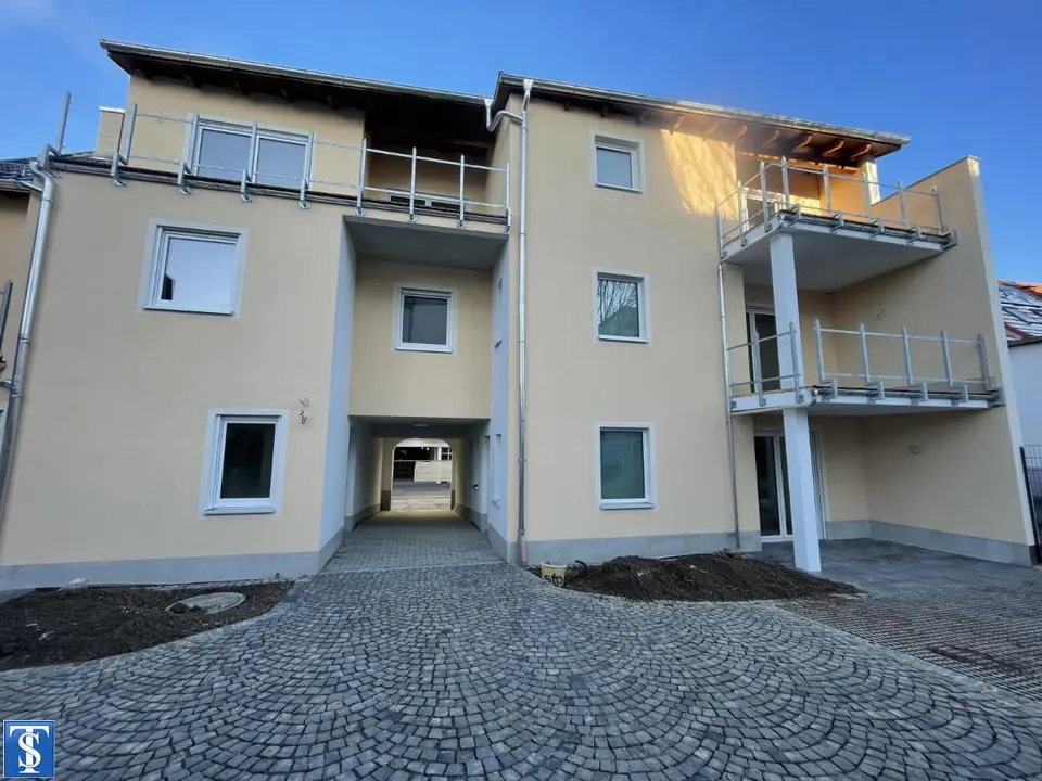 4 Zimmer Wohnung mit 138 m² in Greiz – Bild 1