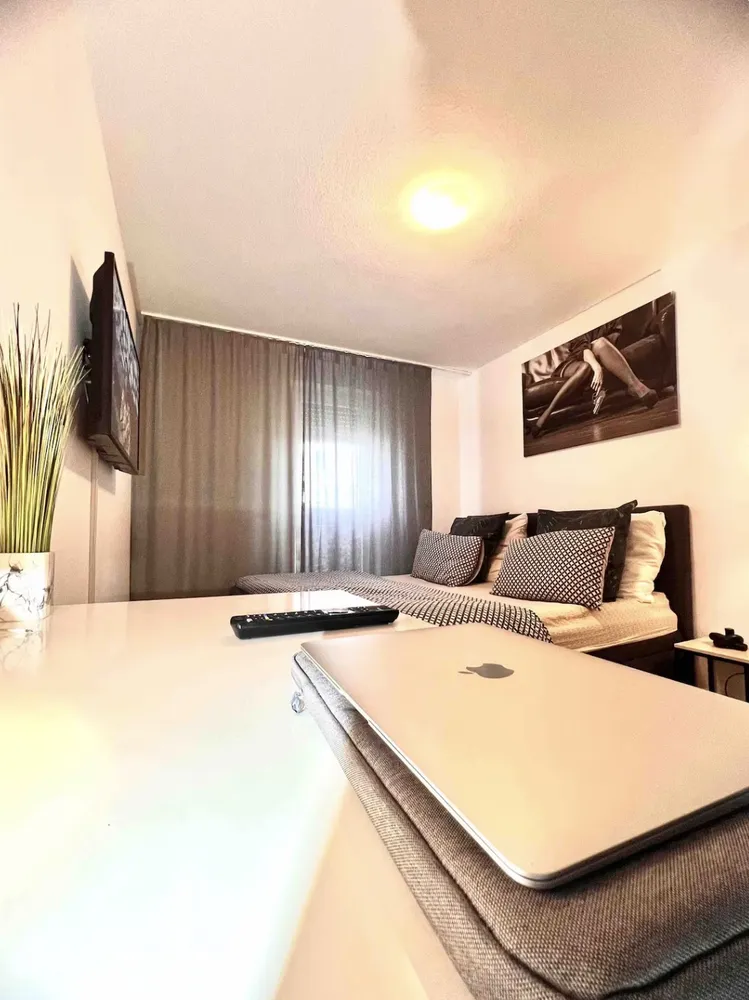 1 Zimmer Wohnung mit 16 m² in Karlsruhe – Bild 2