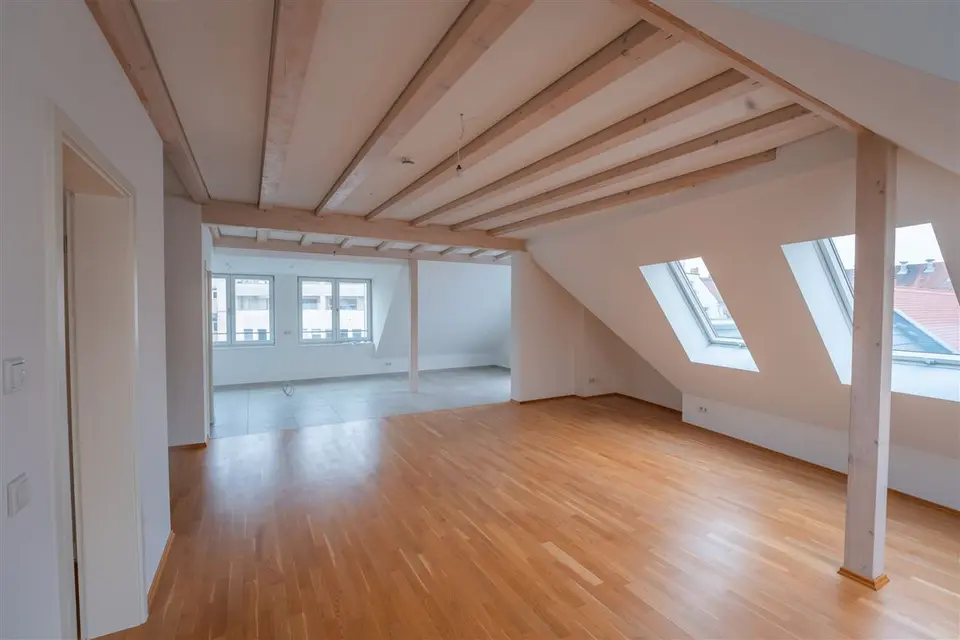 5 Zimmer Wohnung mit 184 m² in Leipzig – Bild 1