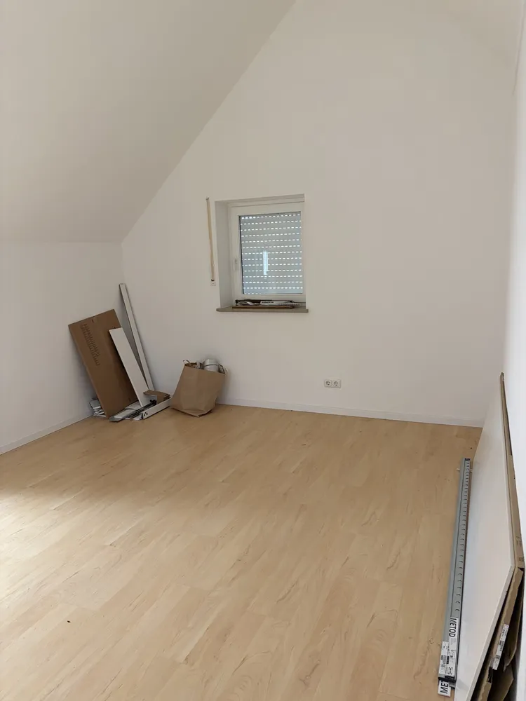 4 Zimmer Wohnung mit 110 m² in München – Bild 3