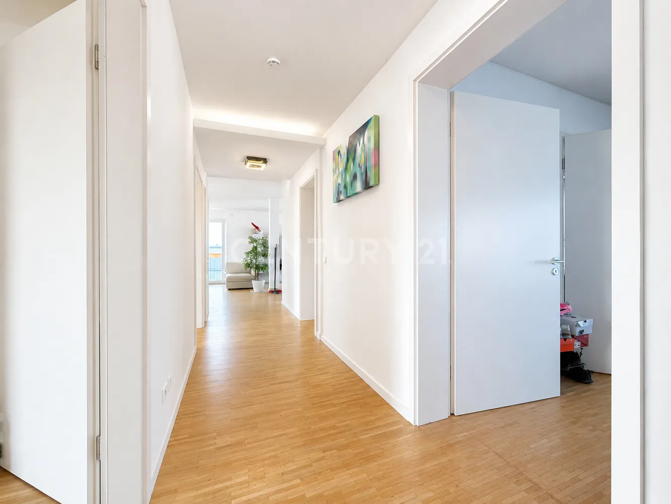 4 Zimmer Wohnung mit 130 m² in Frankfurt am Main – Bild 4