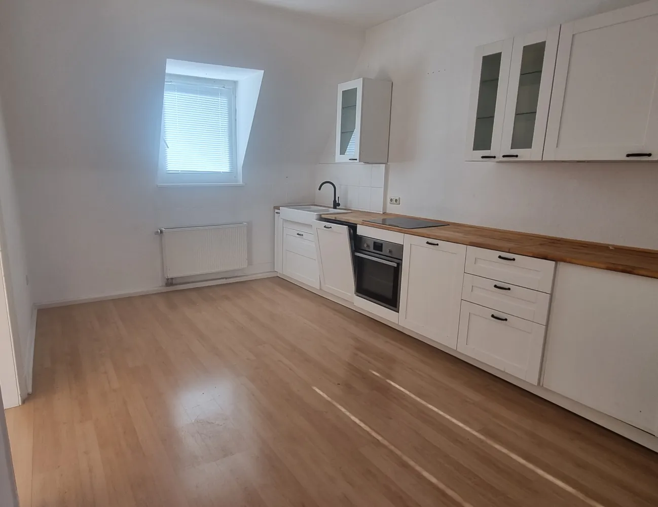 3 Zimmer Wohnung mit 85 m² in Köln – Bild 2