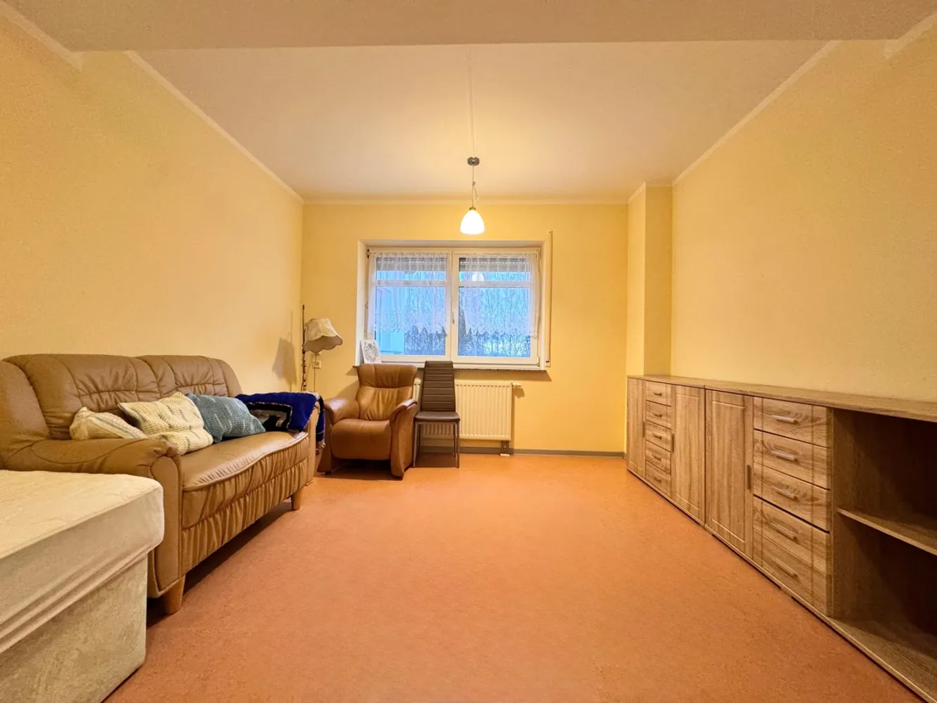 1 room apartment with 50 m² in Limbach-Oberfrohna – Photo 4