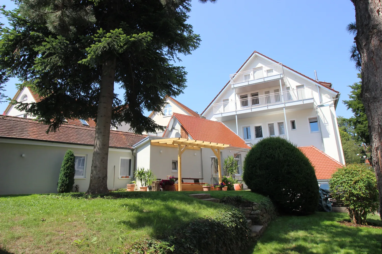 1 room apartment with 30 m² in Stuttgart – Photo 10