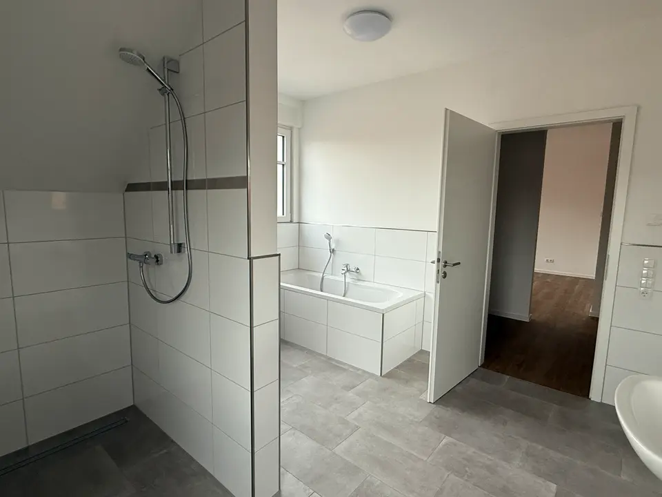 4 Zimmer Wohnung mit 159 m² in Papenburg – Bild 6