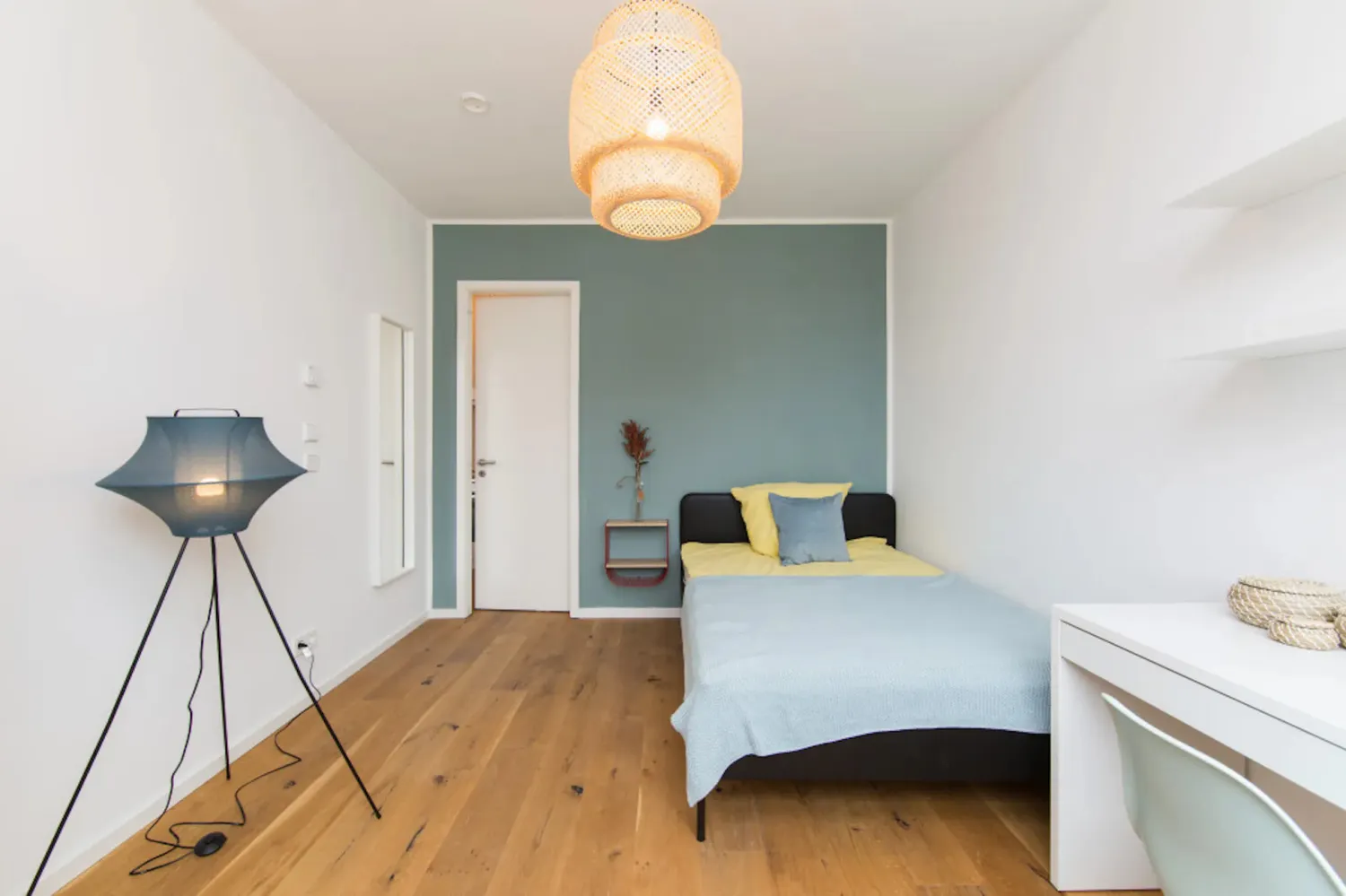 Shared room with 12 m² in Berlin – Photo 4