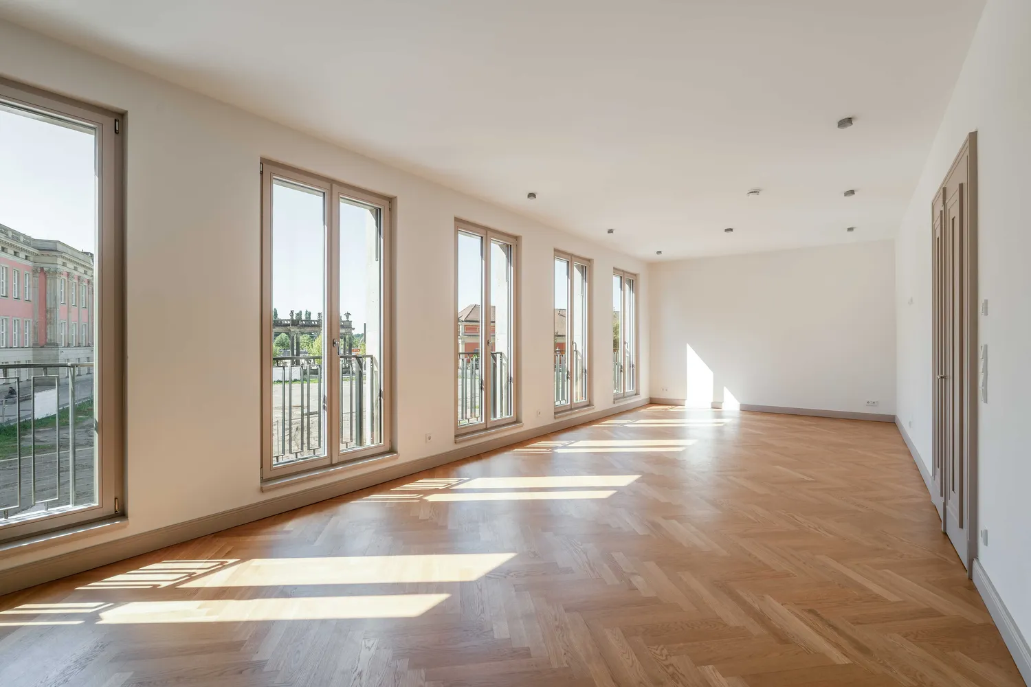 4 Zimmer Wohnung mit 118 m² in Potsdam – Bild 2