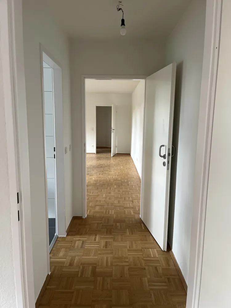 2 Zimmer Wohnung mit 66 m² in Oberhausen – Bild 2
