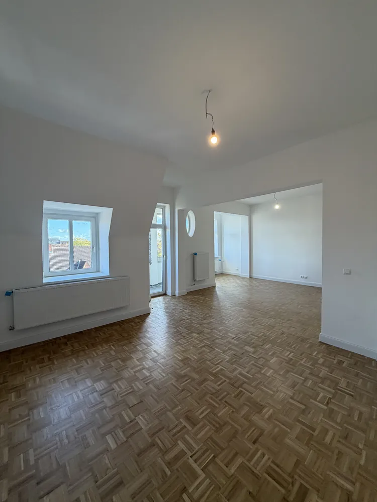 5 Zimmer Wohnung mit 125 m² in Kiel – Bild 2