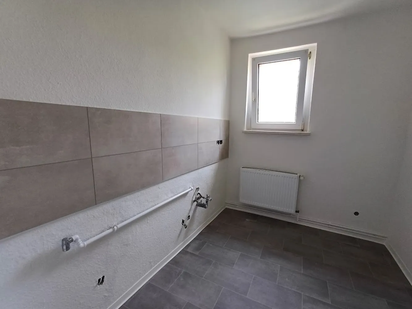 2 Zimmer Wohnung mit 47 m² in Merseburg – Bild 2