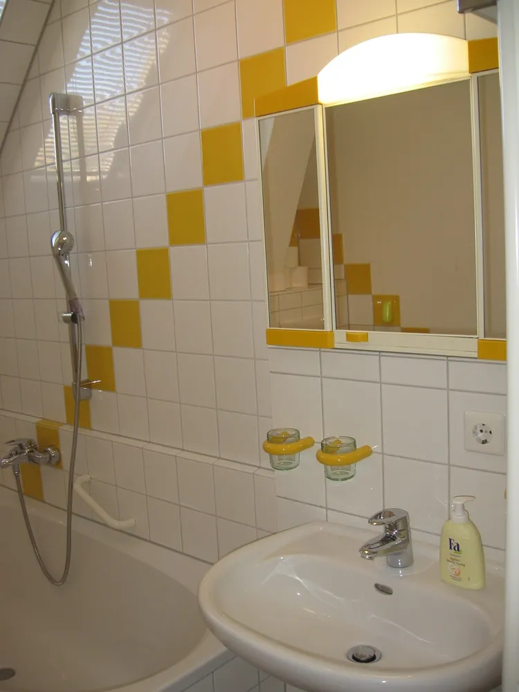 2 room apartment with 70 m² in Singen – Photo 6