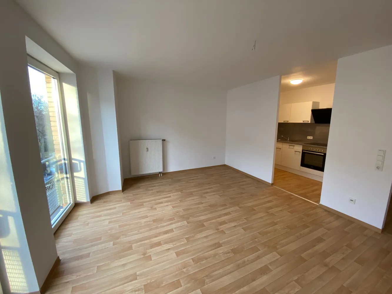 2 Zimmer Wohnung mit 4 m² in Köln – Bild 2