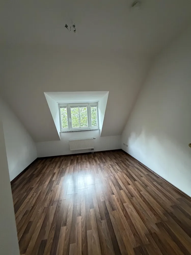 4 Zimmer Wohnung mit 128 m² in München – Bild 8
