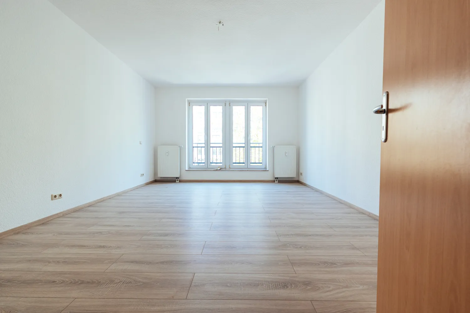 2 room apartment with 75 m² in Magdeburg – Photo 1