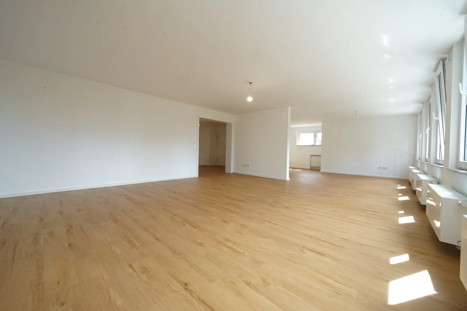 4 Zimmer Wohnung mit 122 m² in Köln – Bild 8
