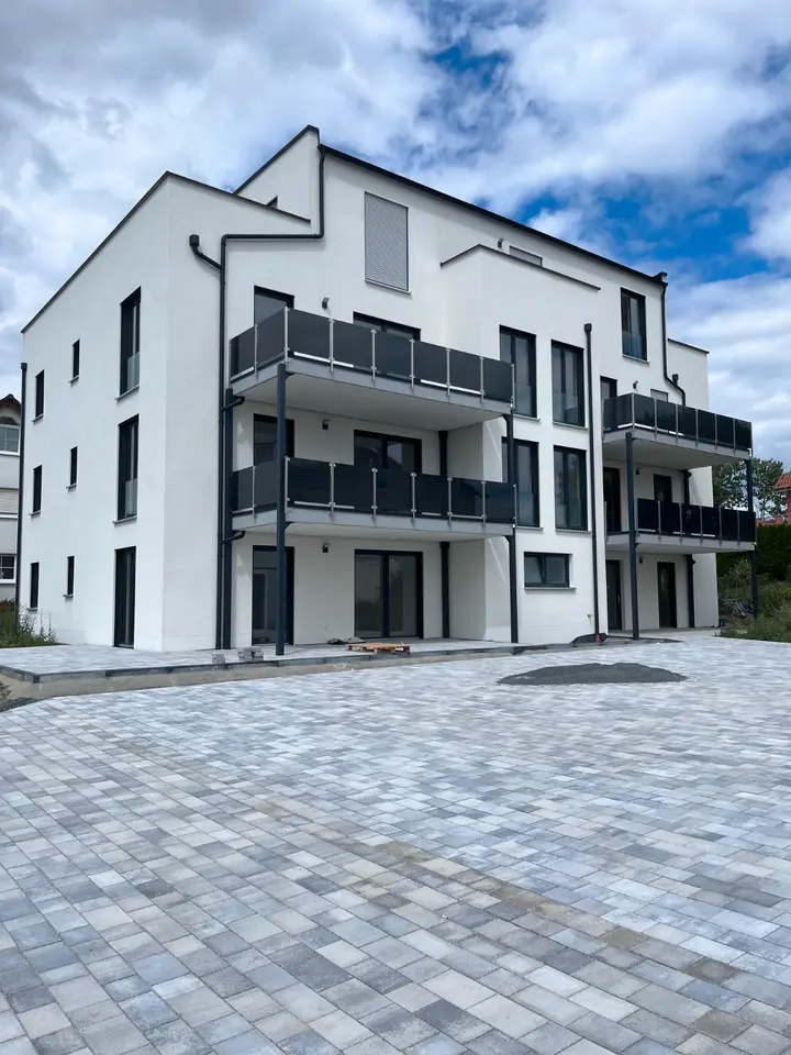 4 Zimmer Wohnung mit 121 m² in Hof – Bild 2