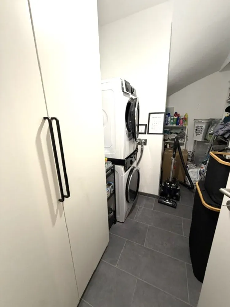 3 Zimmer Wohnung mit 95 m² in Düsseldorf – Bild 3