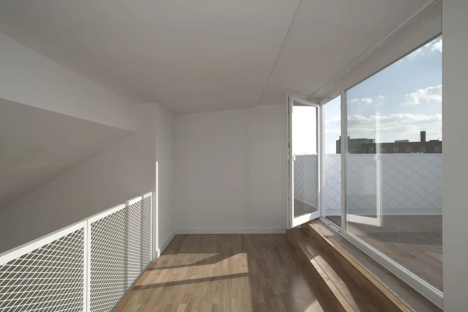 2 Zimmer Wohnung mit 142 m² in Berlin – Bild 3