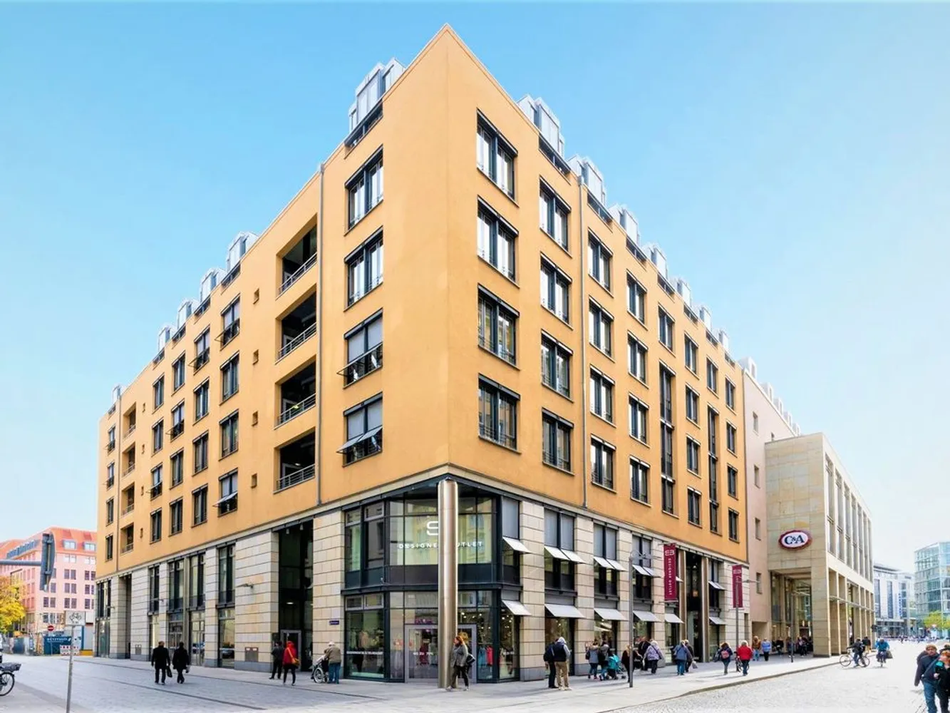 3 Zimmer Wohnung mit 126 m² in Dresden – Bild 1