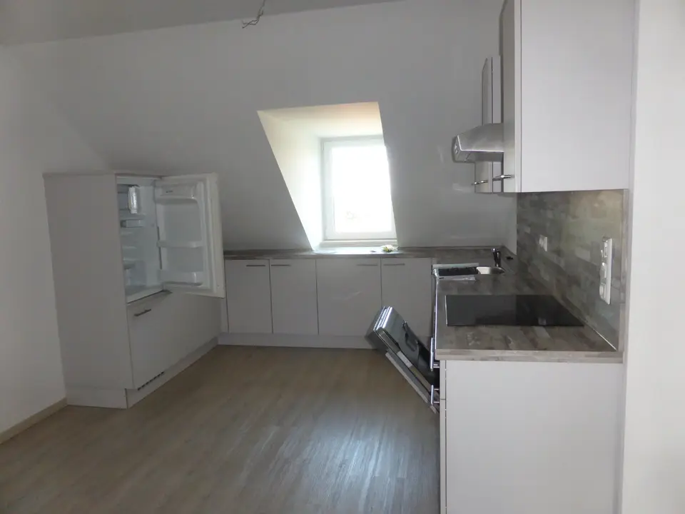 2 Zimmer Wohnung mit 60 m² in Regensburg – Bild 2