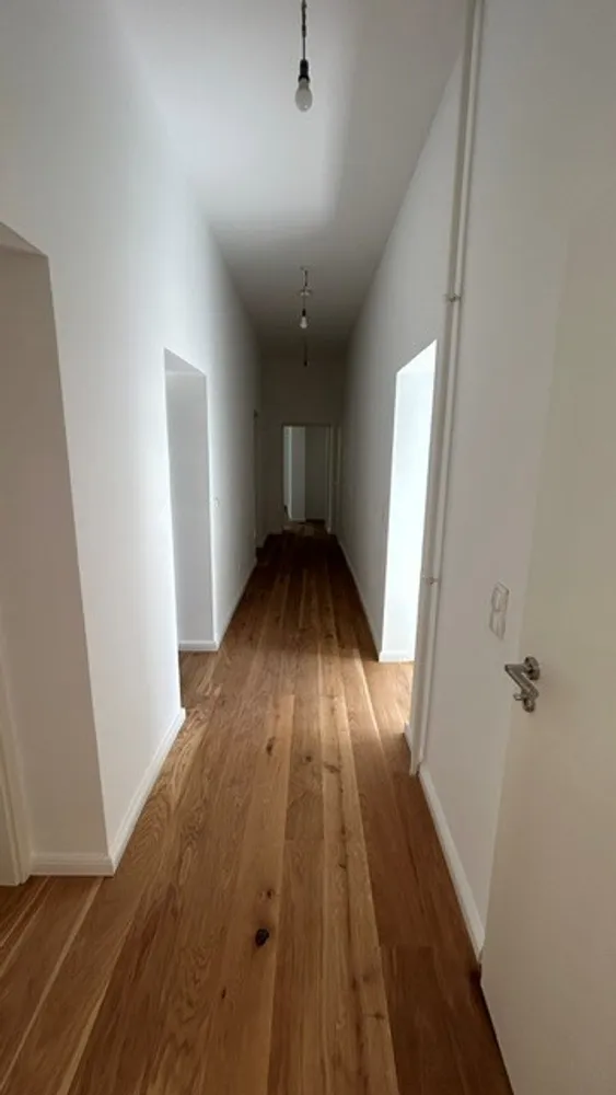 4 Zimmer Wohnung mit 93 m² in Wiesbaden – Bild 3