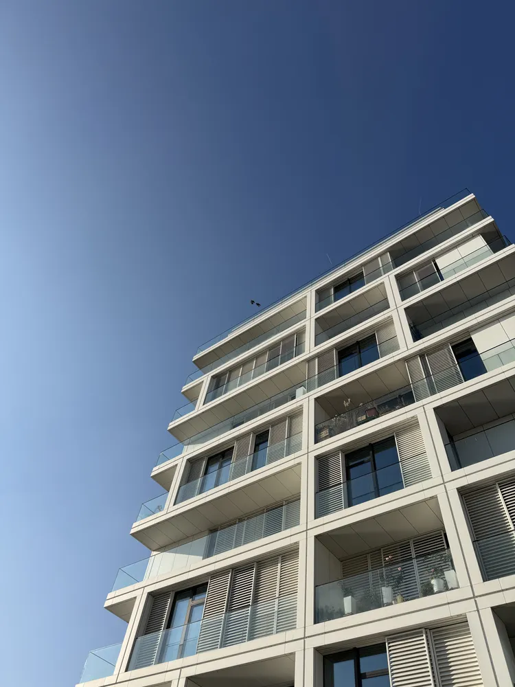 4 Zimmer Wohnung mit 155 m² in Berlin – Bild 1