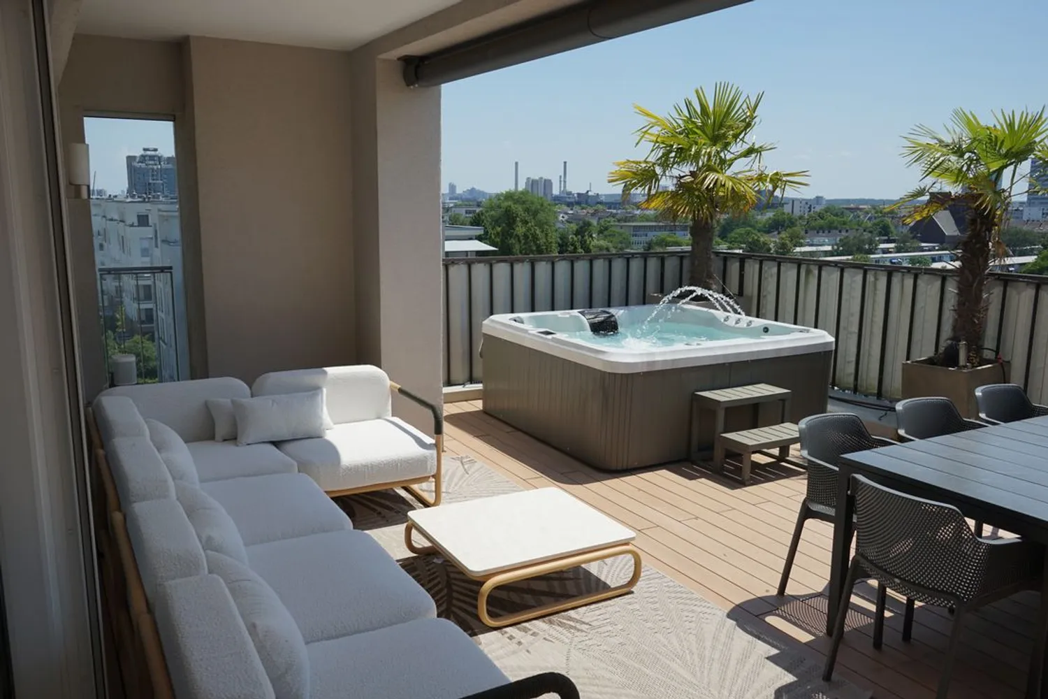4 Zimmer Wohnung mit 160 m² in Frankfurt am Main – Bild 2
