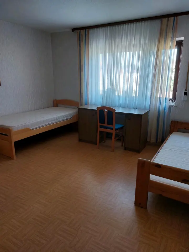 4 Zimmer Wohnung mit 137 m² in Bruchsal – Bild 2