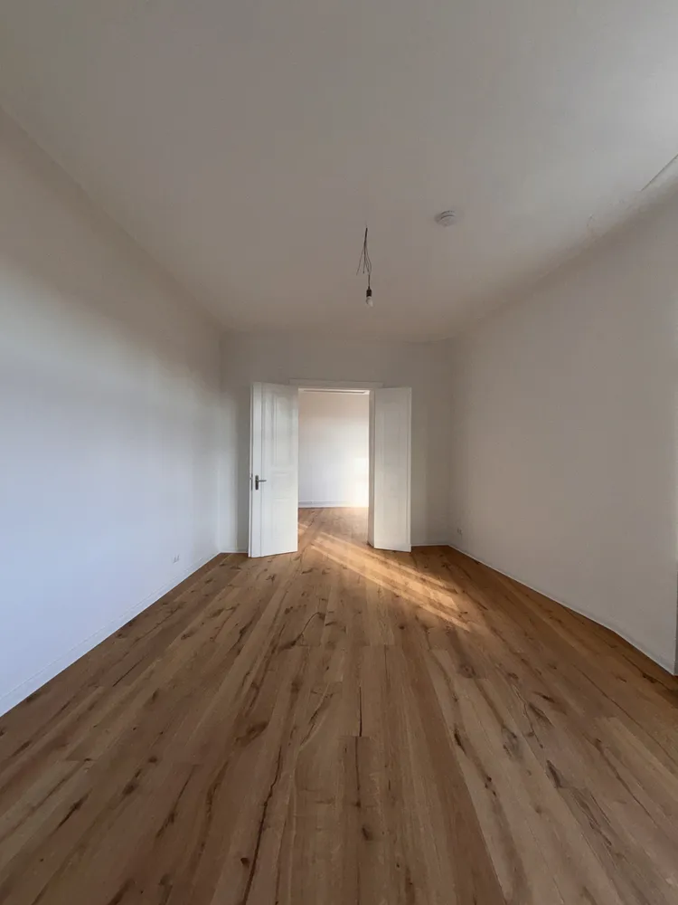 4 Zimmer Wohnung mit 136 m² in Berlin – Bild 3