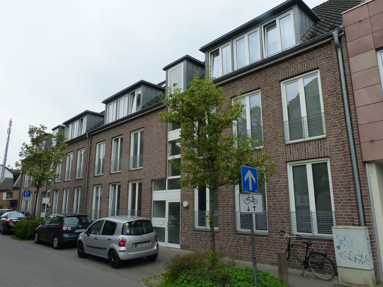 4 Zimmer Wohnung mit 86 m² in Krefeld – Bild 1