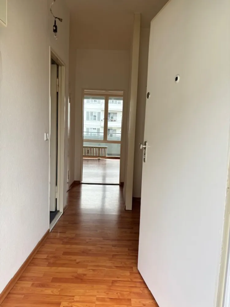 1 room apartment with 38 m² in Berlin – Photo 12