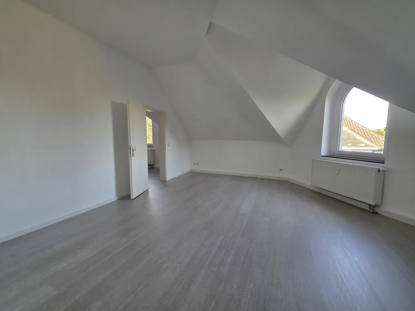 3 Zimmer Wohnung mit 85 m² in Solingen – Bild 4