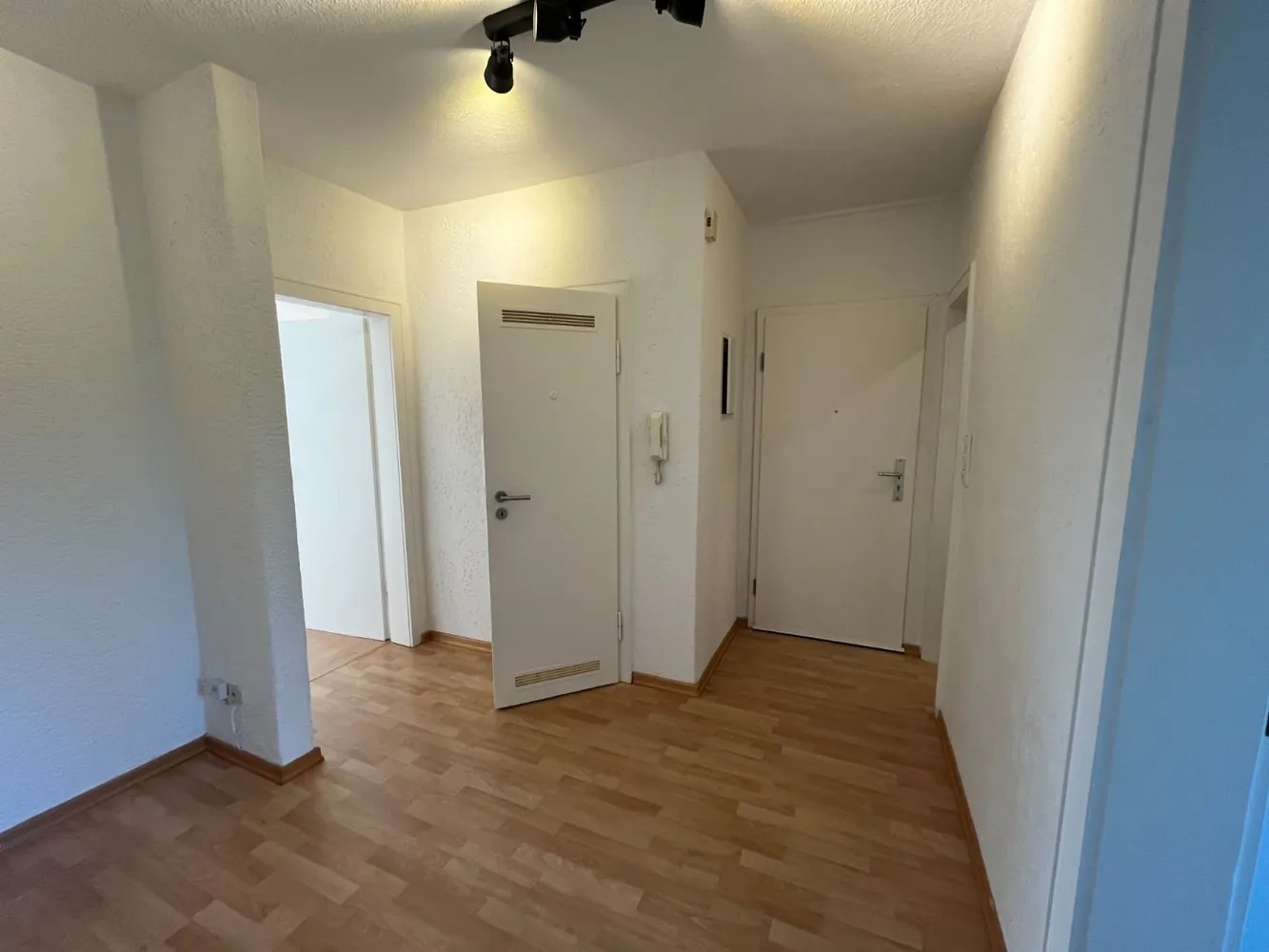 3 Zimmer Wohnung mit 92 m² in Hannover – Bild 2