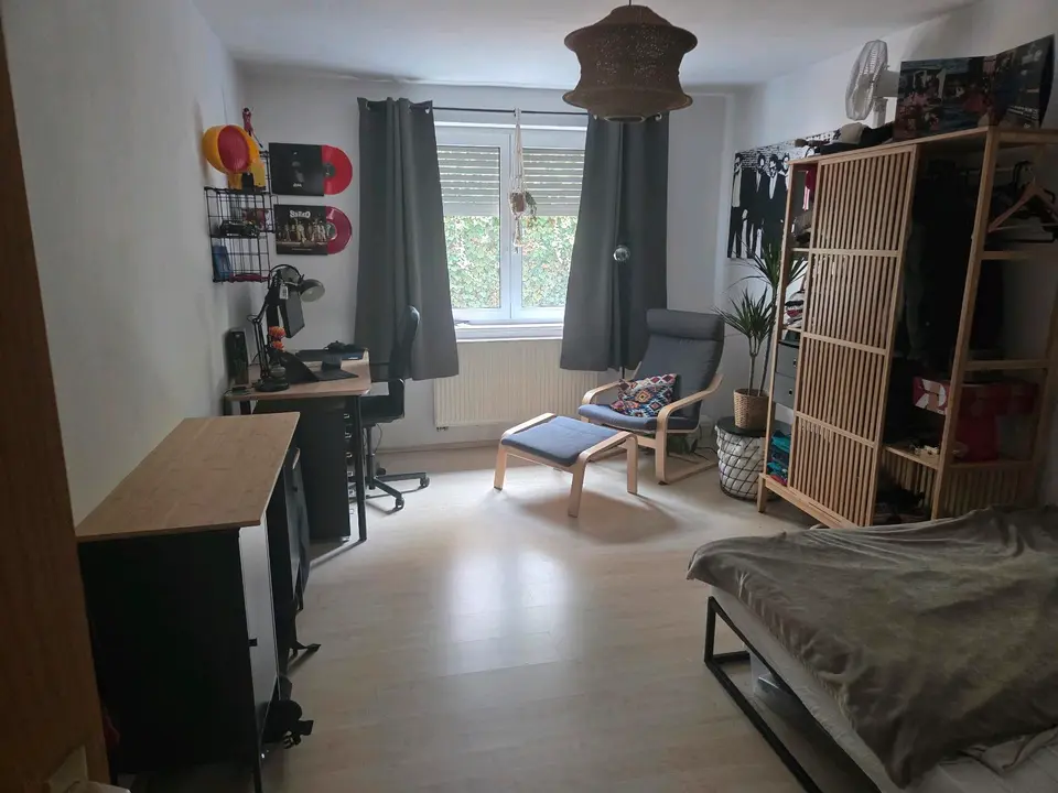 Shared room with 70 m² in Würzburg – Photo 1