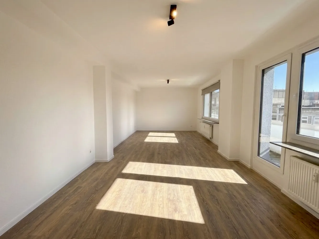 4 Zimmer Wohnung mit 111 m² in Kaiserslautern – Bild 2